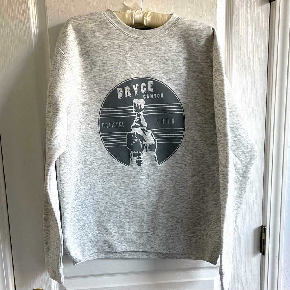 Bryce Canyon Sweatshirt Light Gray, Size M